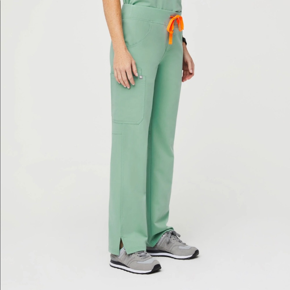 Figs - Kade cargo scrub pants - Jade - Great condition